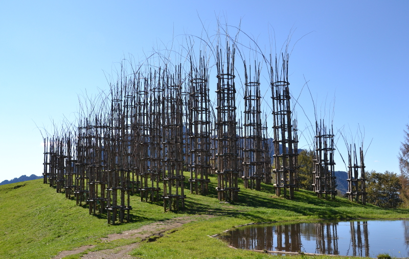 Illustration for article titled Behold These Incredible Works Of Architecture Made Out Of Living Trees